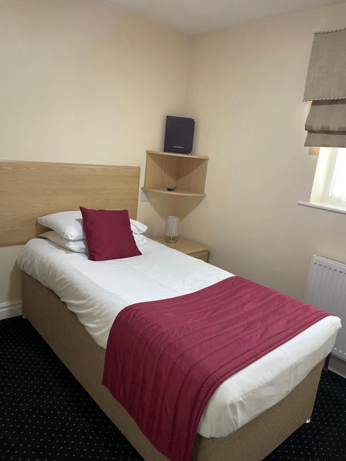 Kings Croft Hotel Pontefract Extérieur photo