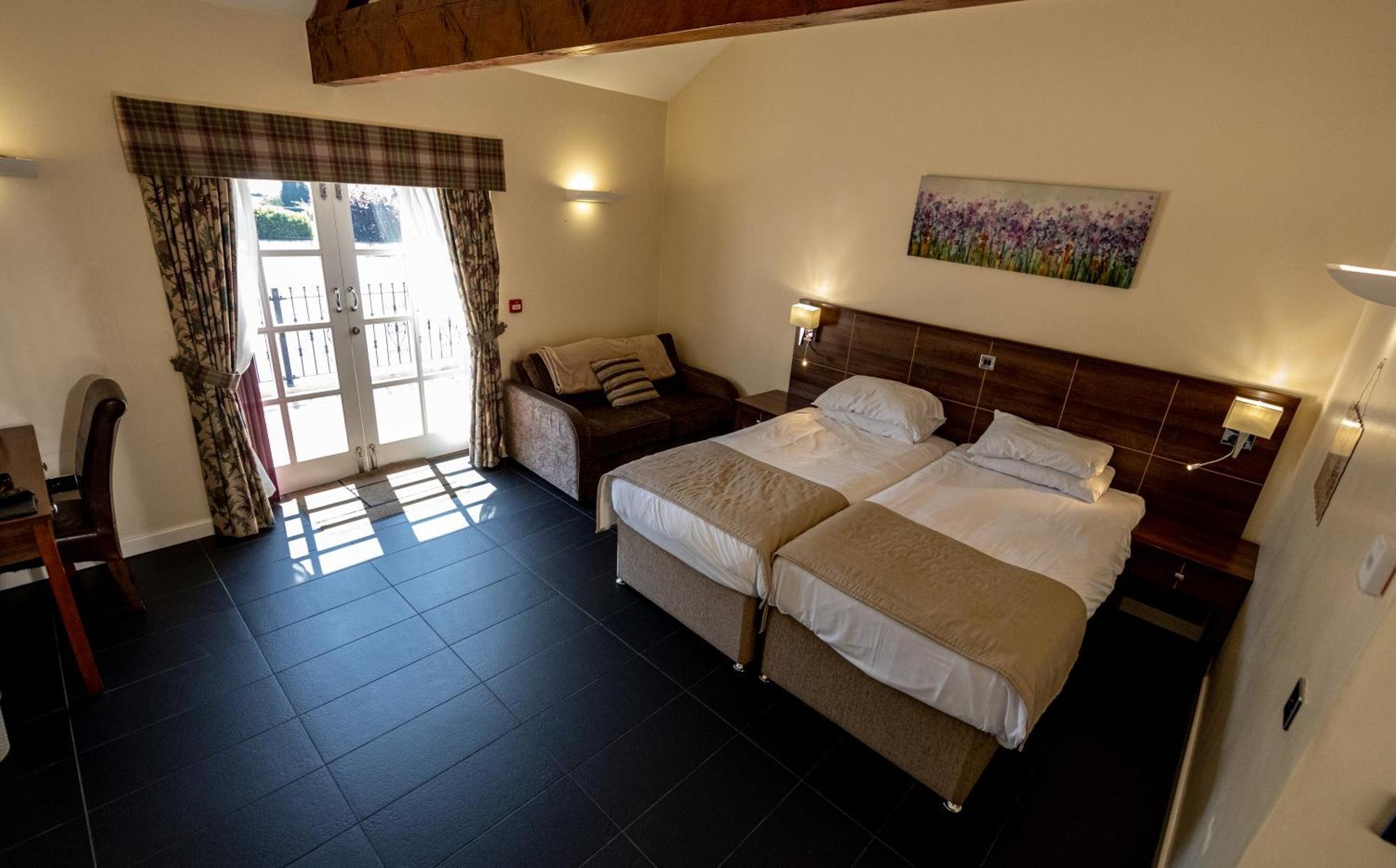 Kings Croft Hotel Pontefract Extérieur photo
